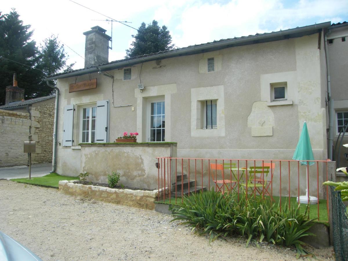 Le Petit Bretigny Pensionat Beaumont  Exteriör bild